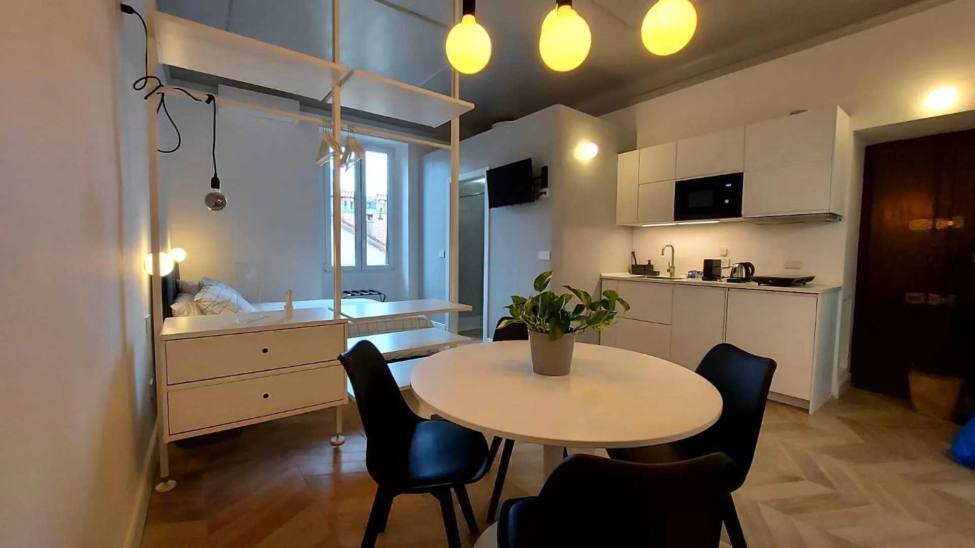 Navigli New Central Studio Apartment Milan