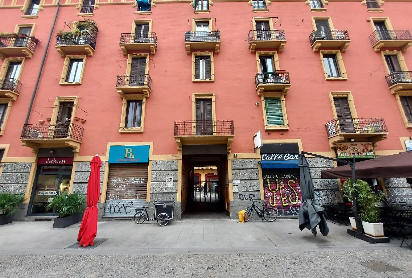 Navigli New Central Studio Apartment Milan